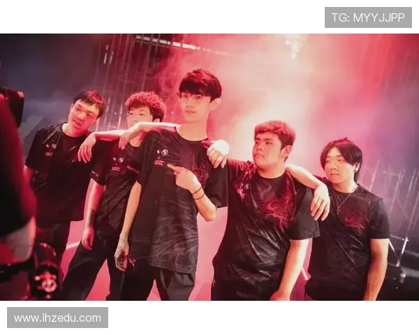 国际邀请赛特别报道：FPX战队的重生与转型之路探秘